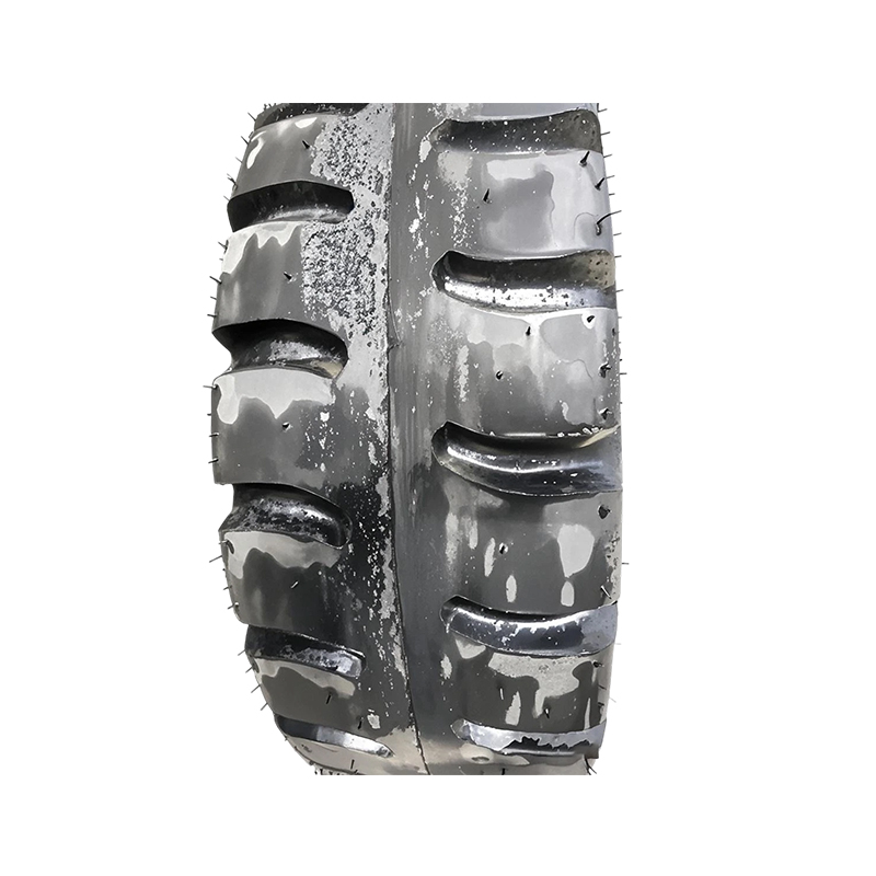 Retreaded OTR tires 17.5-25